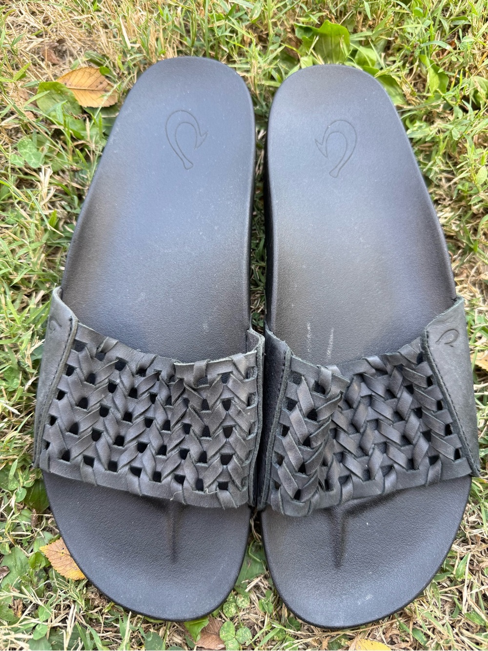 Olukai Kamola Woven Slide Womens US 10 EU 40 Black Leather Slip On Flip Flops